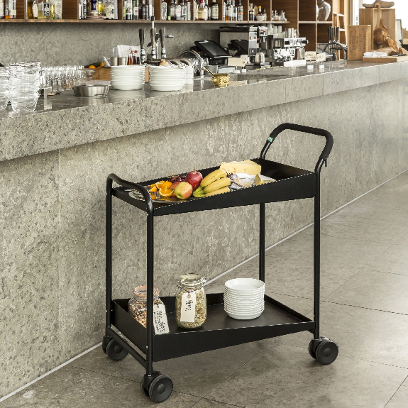 Tischwagen "Kongadesign" 690x435mm Ladefläche in schwarz mit Rand und Bremse Tischwagen "Kongadesign" 690x435mm Ladefläche in schwarz mit Rand und Bremse-Beschreibung lesen
