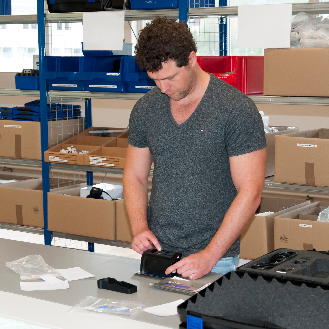 PCE Instruments Glanzmessgerät PCE-IGM 100 |Messbereich: 0 ... 1000 GU |Messgeometrie: 20 ° / 60 ° / 85 ° |Speicher-Beschreibung lesen