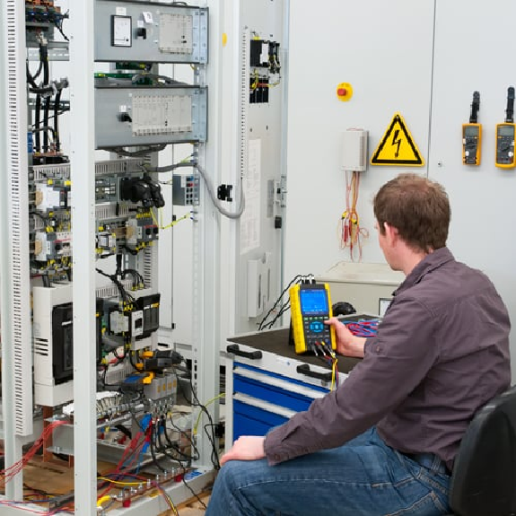 PCE Instruments Leistungsmessgerät PCE-PA 8300-1 Strommessung Set 1 10 ... 600 V AC |3 Phasen |IEC1010CAT III 600 V-Beschreibung lesen