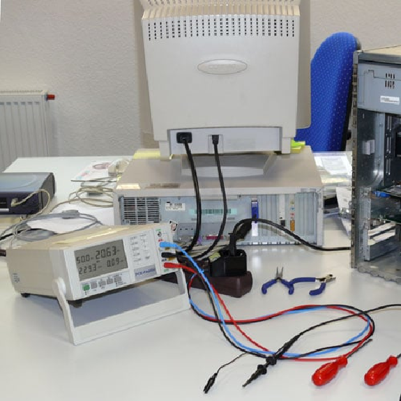 Leistungsanalysator RS-232 |Auswertesoftware für Leistungsanalyse |IEC-1010-1|CAT II 600 V-Beschreibung lesen