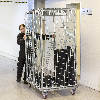 Kongamek Sicherheitscontainer 1200x800x1870mm verzinkt mit Gitterboden, 4 Gitterwänden, Tür und Bremse Kongamek Sicherheitscontainer 1200x800x1870mm verzinkt mit Gitterboden, 4 Gitterwänden, Tür und Bremse