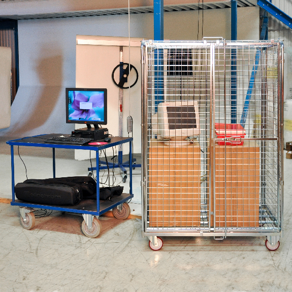 Kongamek Sicherheitscontainer 1200x800x1870mm verzinkt mit Gitterboden, 4 Gitterwänden, Tür und Bremse Kongamek Sicherheitscontainer 1200x800x1870mm verzinkt mit Gitterboden, 4 Gitterwänden, Tür und Bremse-Beschreibung lesen