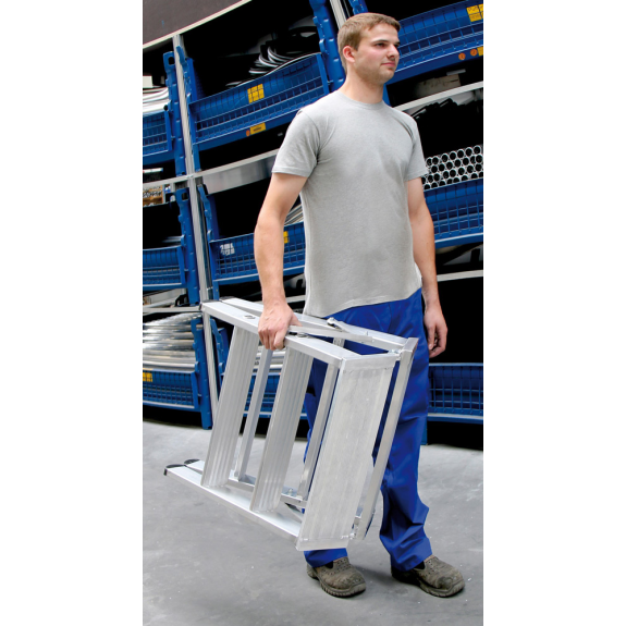 MUNK Stufen Stehpodest klappbar, bedseitig begehbar 2x4 Stufen MUNK Stufen Stehpodest klappbar, bedseitig begehbar 2x4 Stufen-Beschreibung lesen