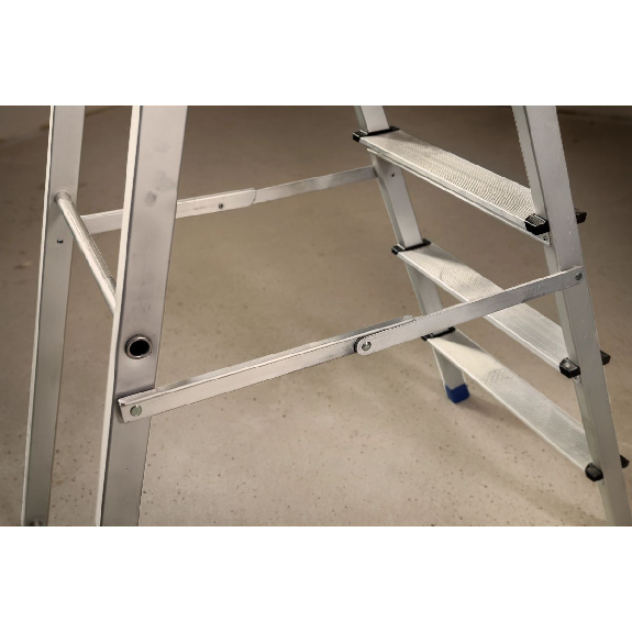 Werner Stufenstehleiter Pro Smart 6 Stufen Werner Stufenstehleiter Pro Smart 6 Stufen-Beschreibung lesen
