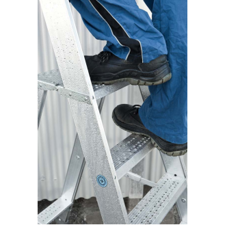 Zarges Stehleiter Seventec RC 5 Stufen-Beschreibung lesen
