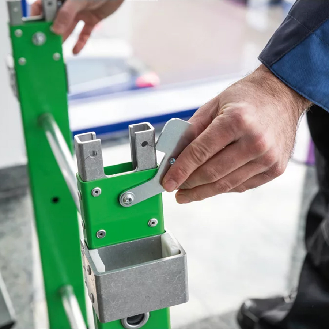 MUNK Plattformleiter steckbar Grundelement 3 Stufen und klappbaren Handgriffen-Beschreibung lesen