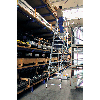 Podestleiter fahrbar mit schmaler Traverse 10 Stufen