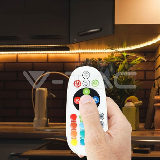 Kit striscia led strip RGB smd5050 60led/m multicolore 7W/m IP65 SKU 212354-Leggi tutto