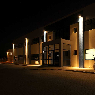VT-49204 Faro led floodlight 200W SMD 88LM/W 110° bianco naturale 4000K slim alluminio bianco IP65 - SKU 6735-Leggi tutto