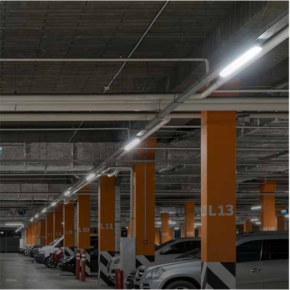 PRO VT-120136 plafoniera chip samsung smd 36W 120LM/W 120CM con kit batteria emergenza corpo bianco IP65 4000k - SKU 2120223-Leggi tutto