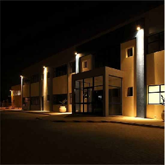 VT-49204 Faro led floodlight 200W SMD 88LM/W 110° bianco freddo 6500K slim alluminio nero IP65 - SKU 6734-Lire la description