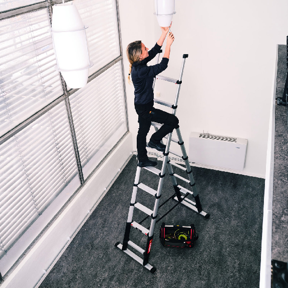Teleskop Kombileiter 9 Stufen Teleskop Kombileiter 9 Stufen-Beschreibung lesen