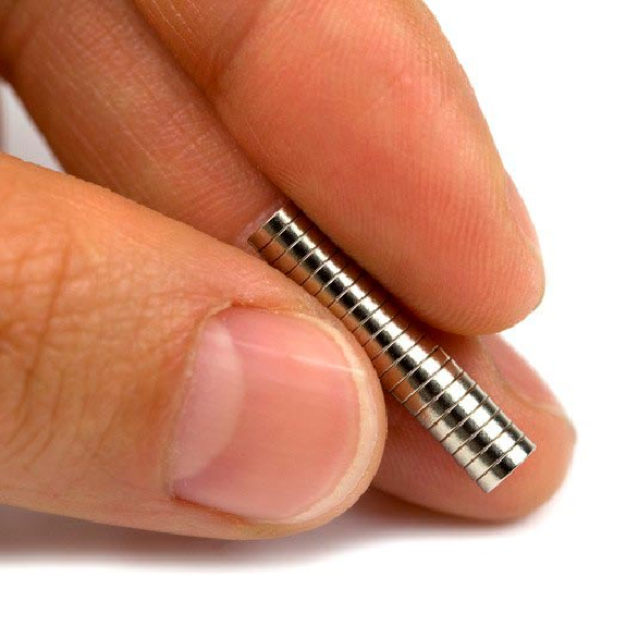 Imán de neodimio redondo Diámetro 4 mm x 1 mm de potencia 0.17 kg-Leer más