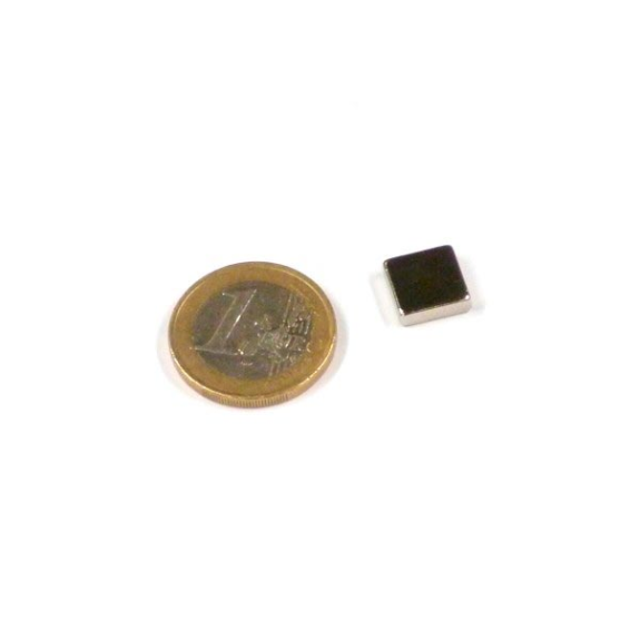Imán cuadrado 10 mm x 10 mm x 3 mm de potencia 2.4 kg-Leer más