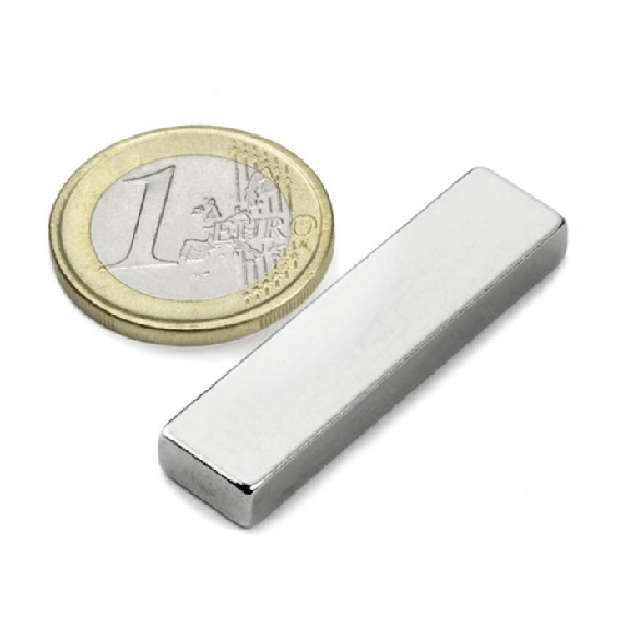 Imàn neodimio en forma rectangular 40 mm x 10 mm x 5 mm de potencia 9.9 kg-Leer más
