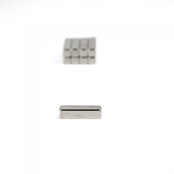Imàn neodimio en forma rectangular 20x5x5mm potencia 3.5 kg-Leer más