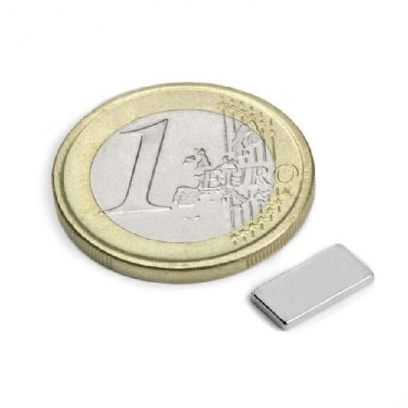 Imàn neodimio en forma rectangular 10 mm x 5 mm x 1 mm de potencia 0.45 kg-Leer más