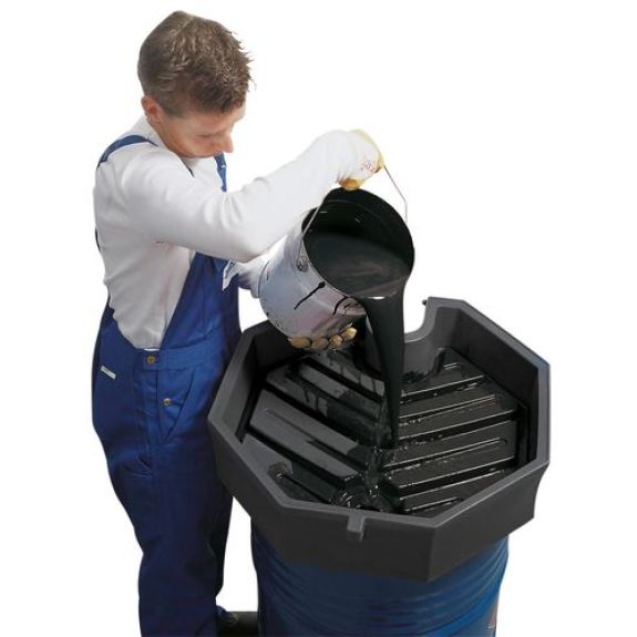 Entonnoir  en polyéthylène (PE) pour fûts 22 litres, avec adaptateur-Lire la description