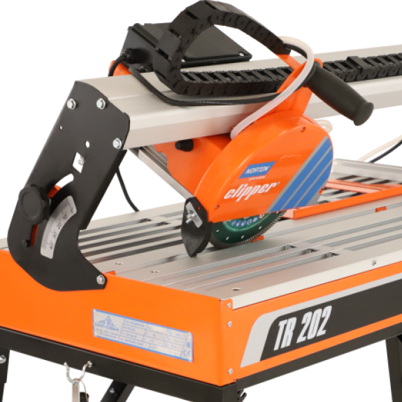 Scie de carrelage 900W avec disque 200 mm-Lire la description
