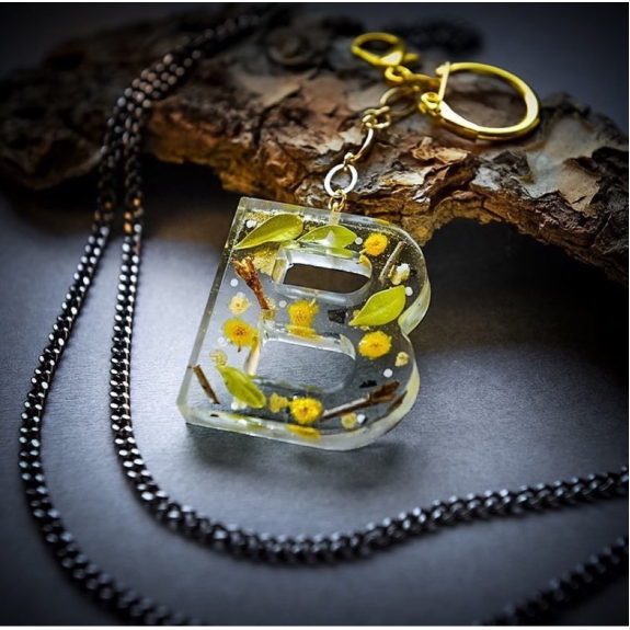LIQUIDISSIMA Résine très liquide  Coulées sans micro-bulles dair ! - 800 gr-Lire la description