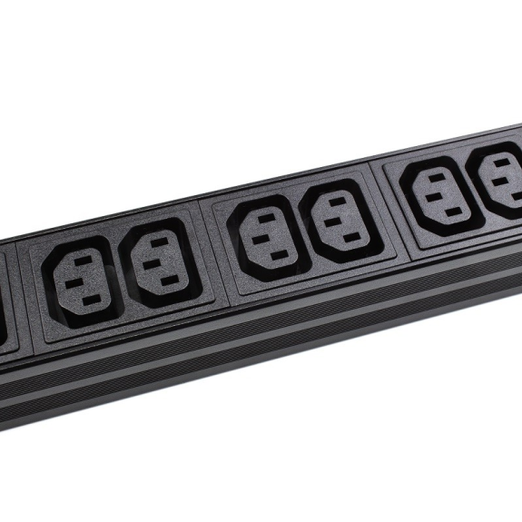 Regleta rack 19" 12 X IEC con interruptor  Networking-Leer más