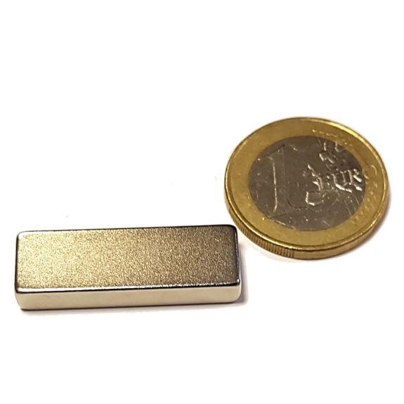 Bloque de magnet de Neodymium 30x10x5mm, potencia 7 kg-Leer más