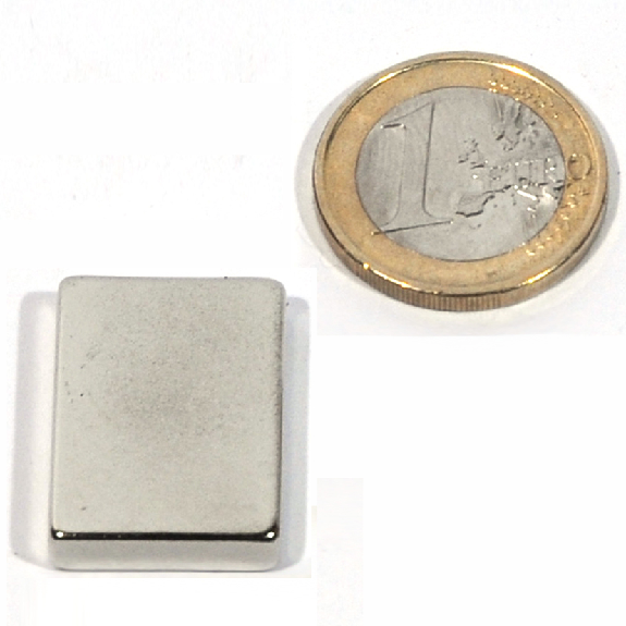 Bloque de magnet de Neodymium 25x18x5 mm, potencia 9.75 kg Bloque de magnet de Neodymium 25x18x5 mm, potencia 9.75 kg-Leer más