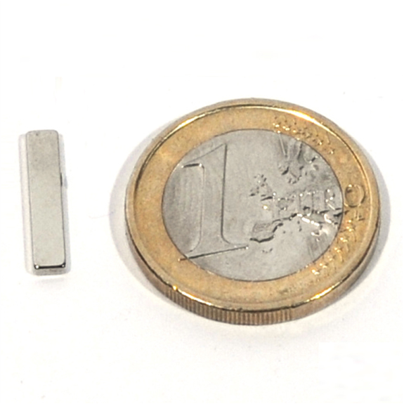 Bloque de magnet de Neodymium 15x3x1.2 mm, potencia 500gr Bloque de magnet de Neodymium 15x3x1.2 mm, potencia 500gr-Leer más
