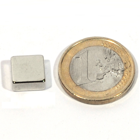 Bloque de magnet de neodimio 10x10x5 mm, potencia 2.8 kg-Leer más
