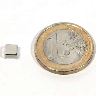 Blocco magnetico neodimio 5x5x3mm, potenza 1 kg-Leggi tutto