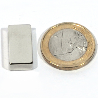 Blocco magnetico neodimio 20x10x5mm, potenza da 4 kg-Leggi tutto