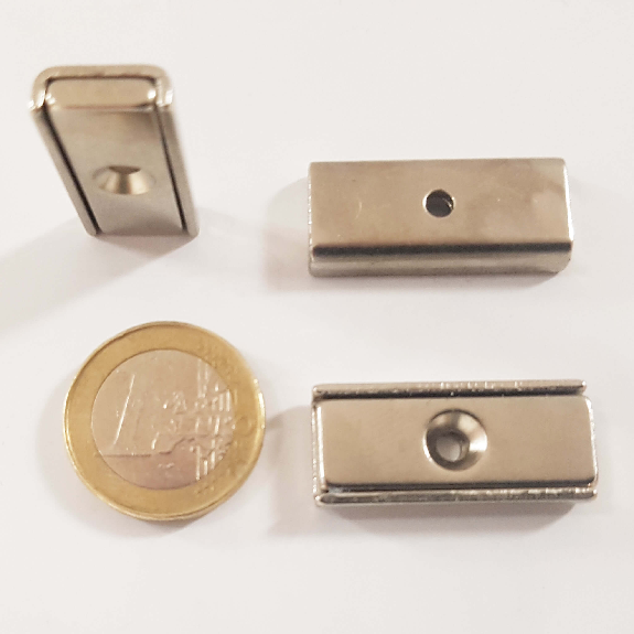 Imán de neodimio rectangular con orificio de fijación 30 x 13.5 mm, alimentación 14 kg-Leer más