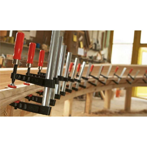 Tornillo de apriete de fundición maleable con empuñadura de madera TG - TG30B8 --Leer más