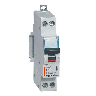 Disjoncteur DNX³ 4500 6kA borne à vis 1 module 1P+N 230V 6A  - 406772-Lire la description