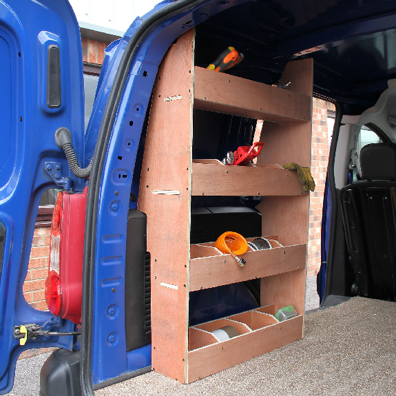 Monster Racking Peugeot Partner II Fahrzeugausbau-Beschreibung lesen