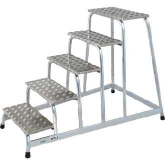 Escalera para máquina ATORN, aluminio, 5 peldaños, altura de plataforma de 1,0 -Leer más