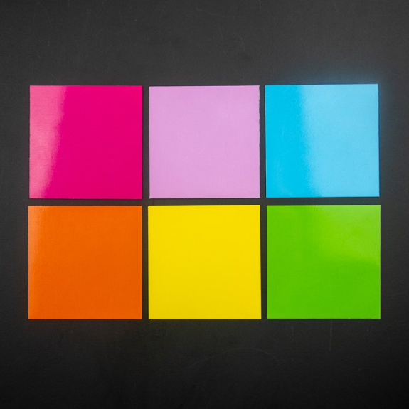 Assortiment de 6 mémo magnétiques format post-it-Lire la description