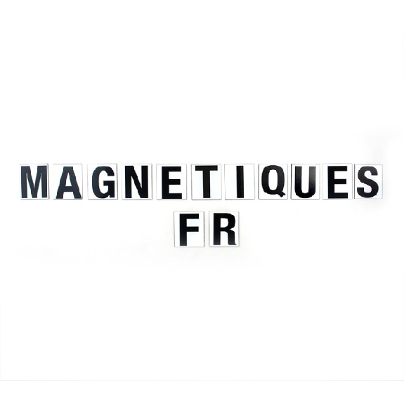 Lettre magnétique noir sur fond blanc - Hauteur 5cm-Lire la description