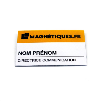 Portabadge magnetico con custodia-Leggi tutto
