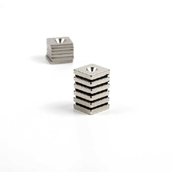 Kit de atornillado magnético - 6 imanes y 6 contrapartidas 20x20x4mm-Leer más