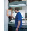 555109 Wandhalter  5 Sichttafeln orange mit Profilrahmenf.