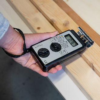 Feuchtemessgerät für Baustoffe und Holz PCE-WP24-Beschreibung lesen