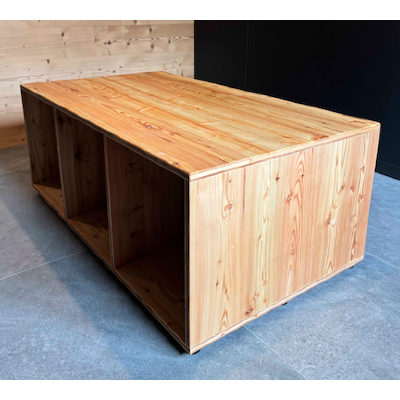 Banc en mélèze